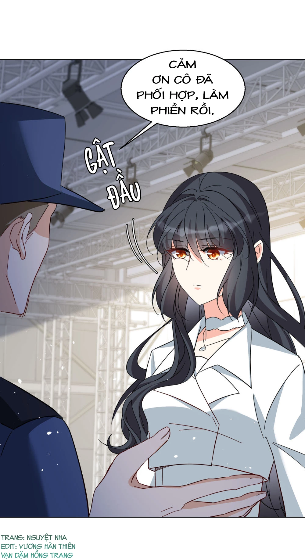 Cô ấy đến rồi, xin hãy nằm xuống! Chapter 316 - Trang 11
