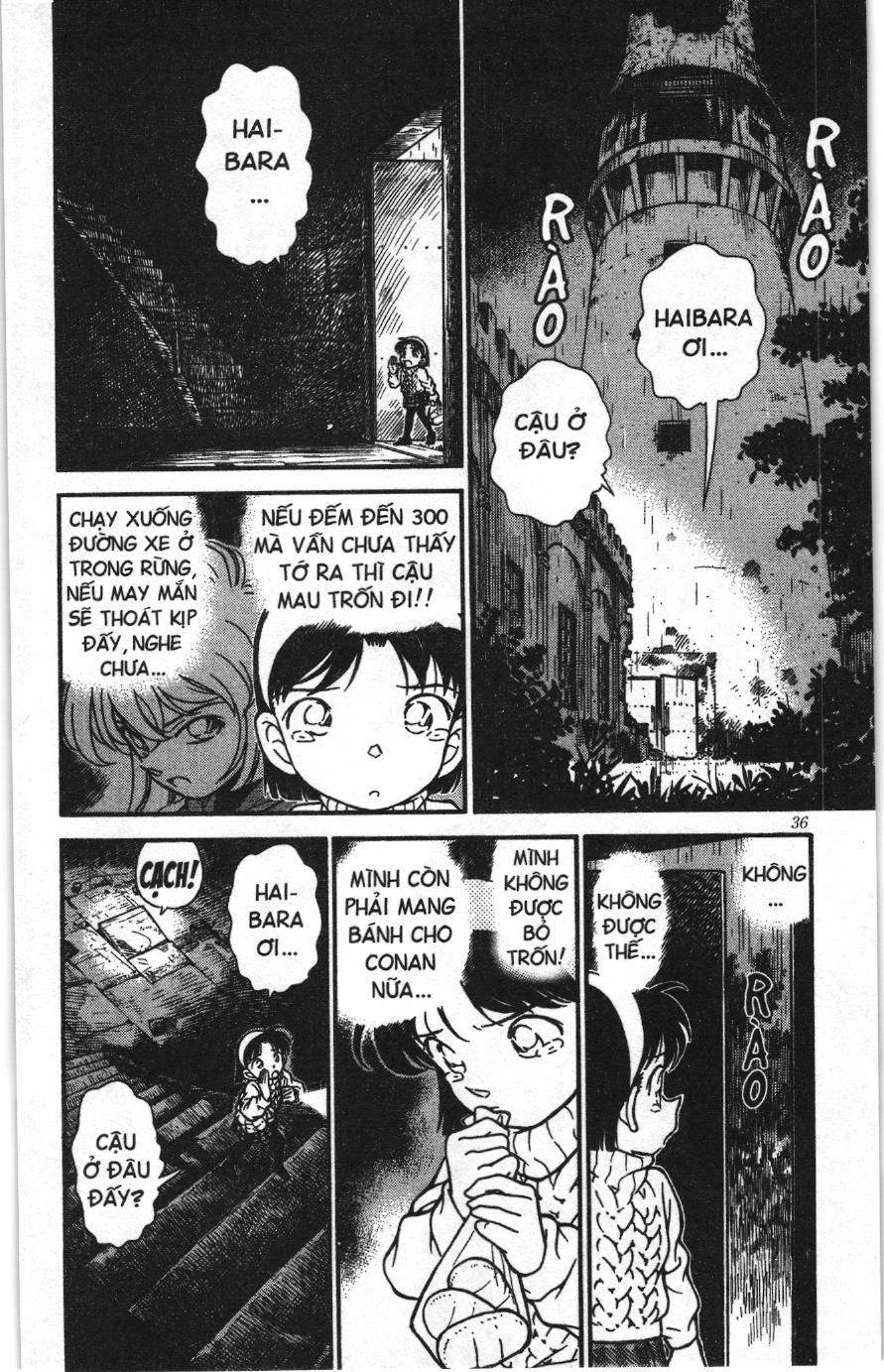 Thám tử lừng danh Conan Loạt truyện tranh Chapter 211 - Trang 2