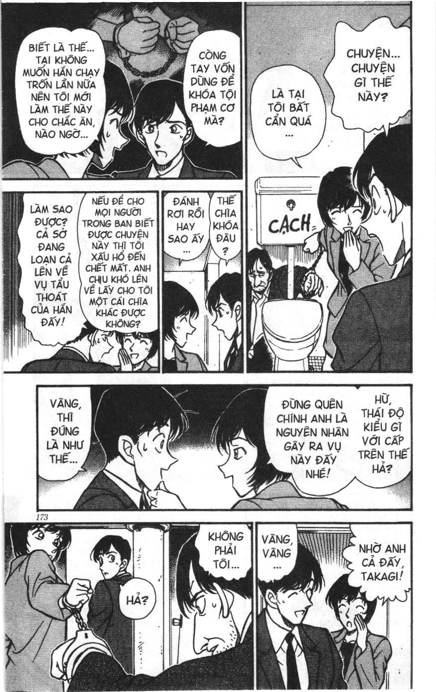 Thám tử lừng danh Conan Loạt truyện tranh Chapter 241 - Trang 13