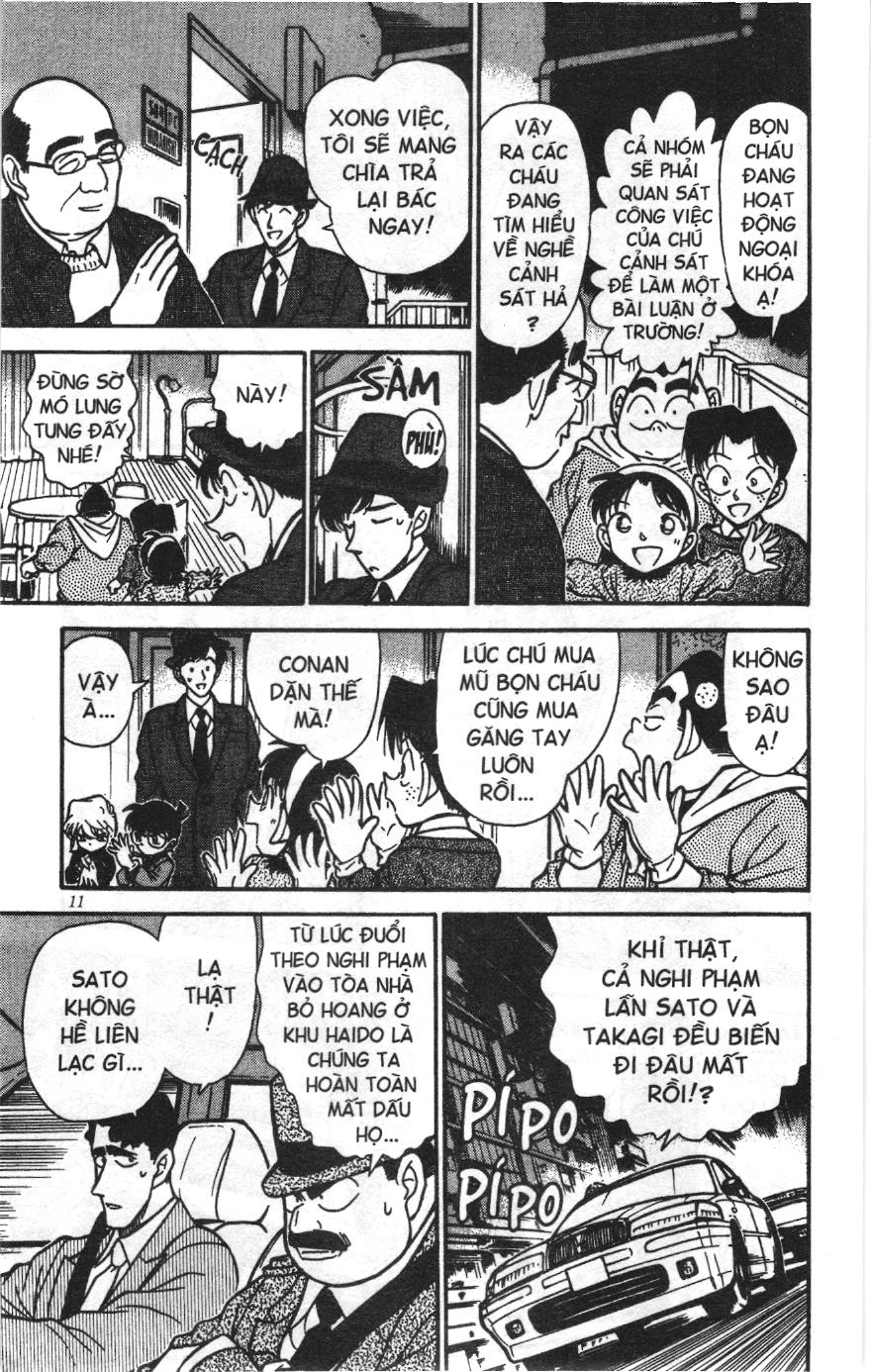 Thám tử lừng danh Conan Loạt truyện tranh Chapter 242 - Trang 9