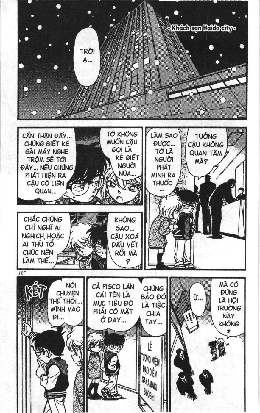 Thám tử lừng danh Conan Loạt truyện tranh Chapter 249 - Trang 5