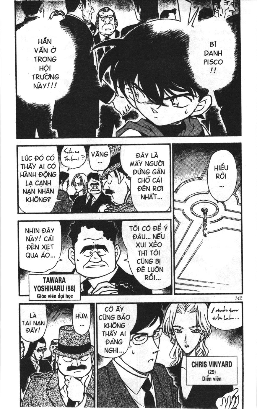 Thám tử lừng danh Conan Loạt truyện tranh Chapter 250 - Trang 4
