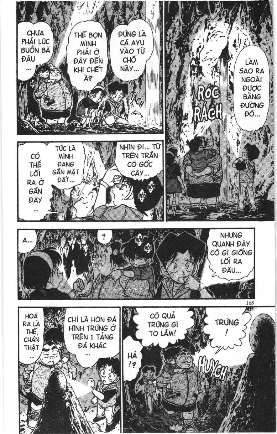 Thám tử lừng danh Conan Loạt truyện tranh Chapter 262 - Trang 12