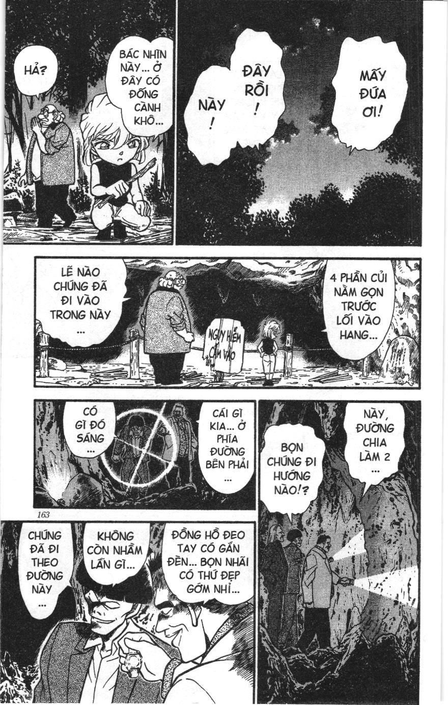 Thám tử lừng danh Conan Loạt truyện tranh Chapter 262 - Trang 7