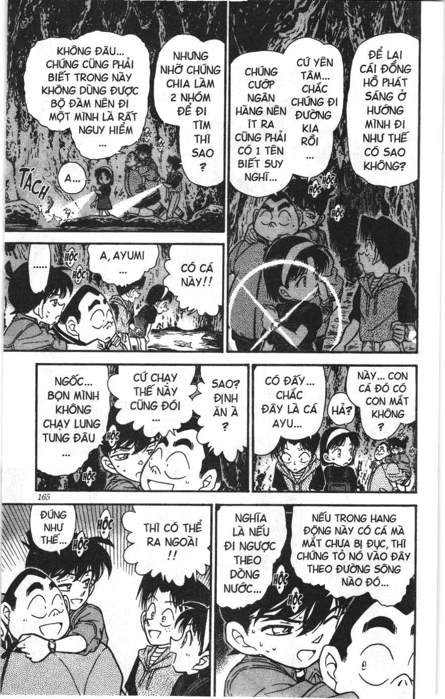 Thám tử lừng danh Conan Loạt truyện tranh Chapter 262 - Trang 9