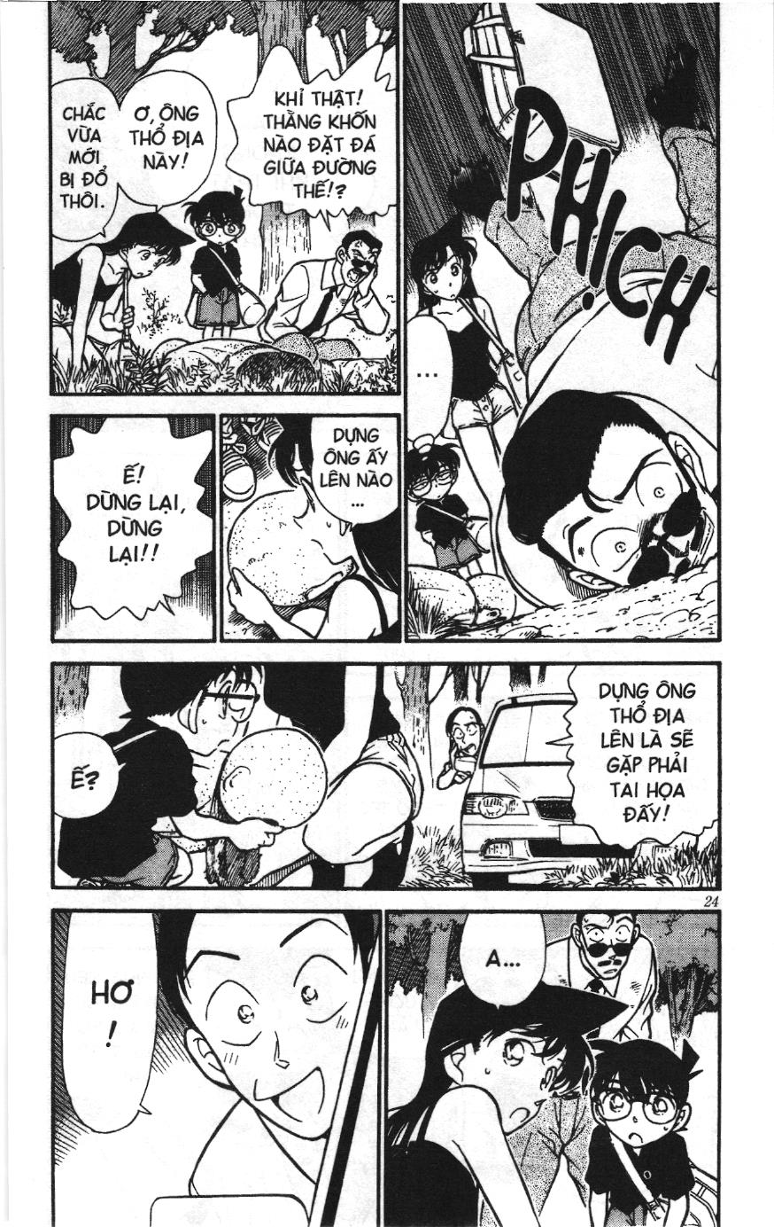 Thám tử lừng danh Conan Loạt truyện tranh Chapter 318 - Trang 3