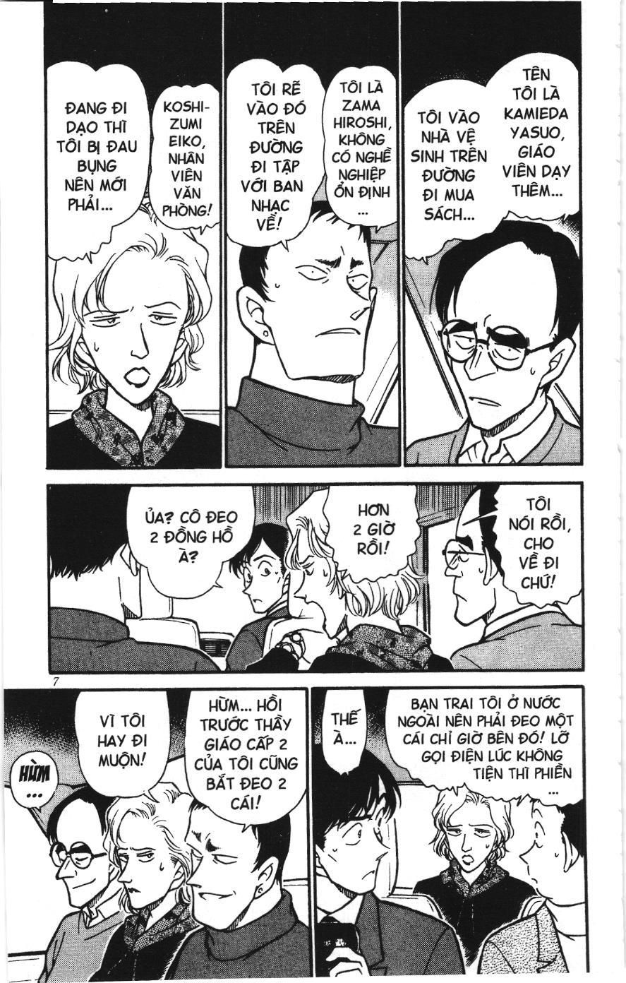 Thám tử lừng danh Conan Loạt truyện tranh Chapter 339 - Trang 5