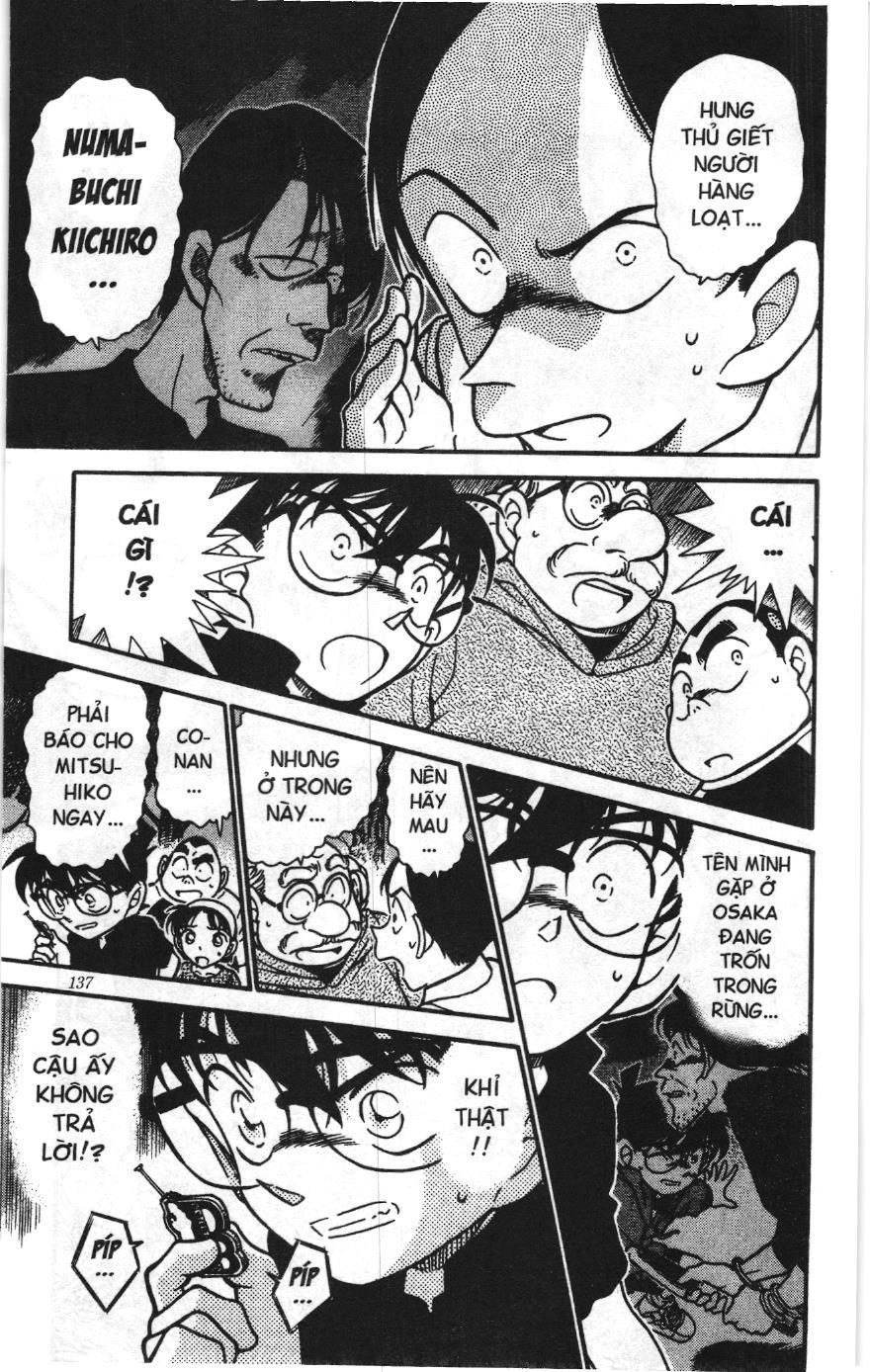 Thám tử lừng danh Conan Loạt truyện tranh Chapter 369 - Trang 17