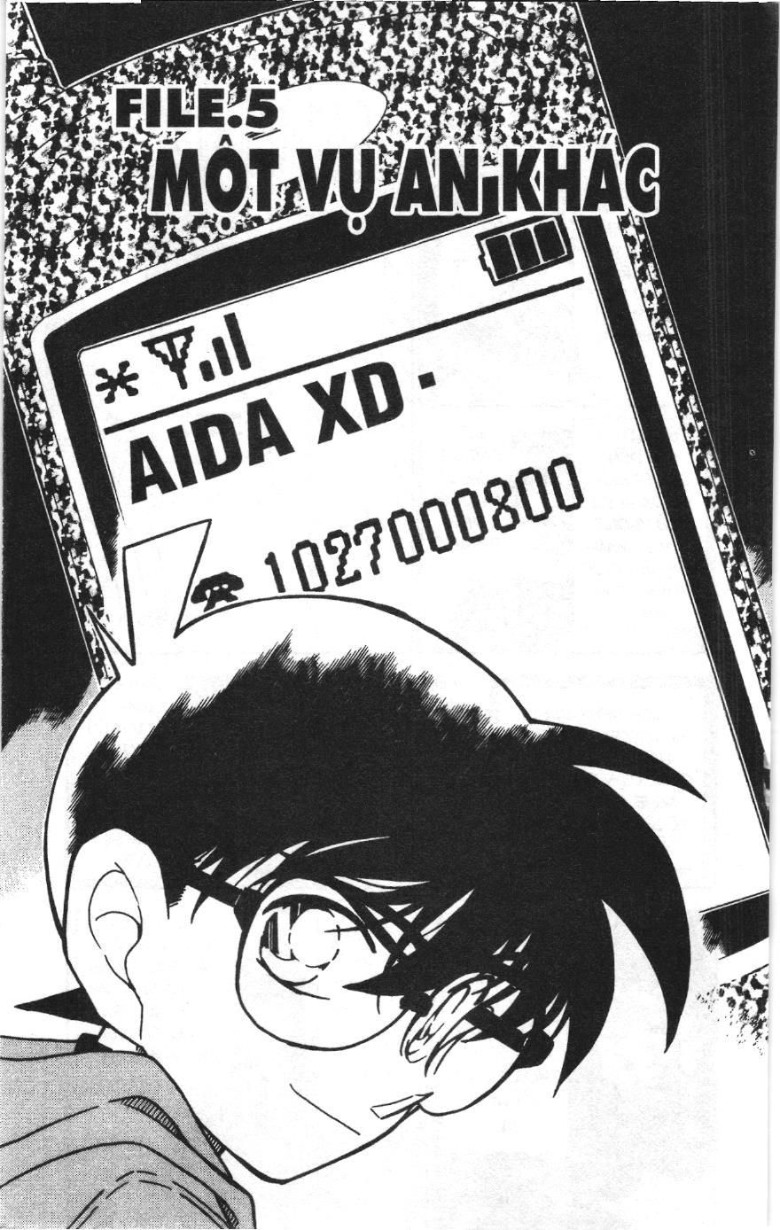 Thám tử lừng danh Conan Loạt truyện tranh Chapter 449 - Trang 1