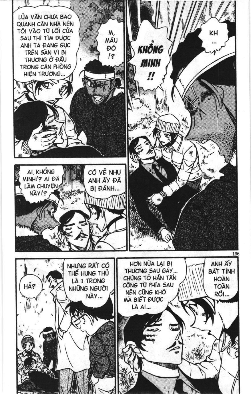 Thám tử lừng danh Conan Loạt truyện tranh Chapter 697 - Trang 4