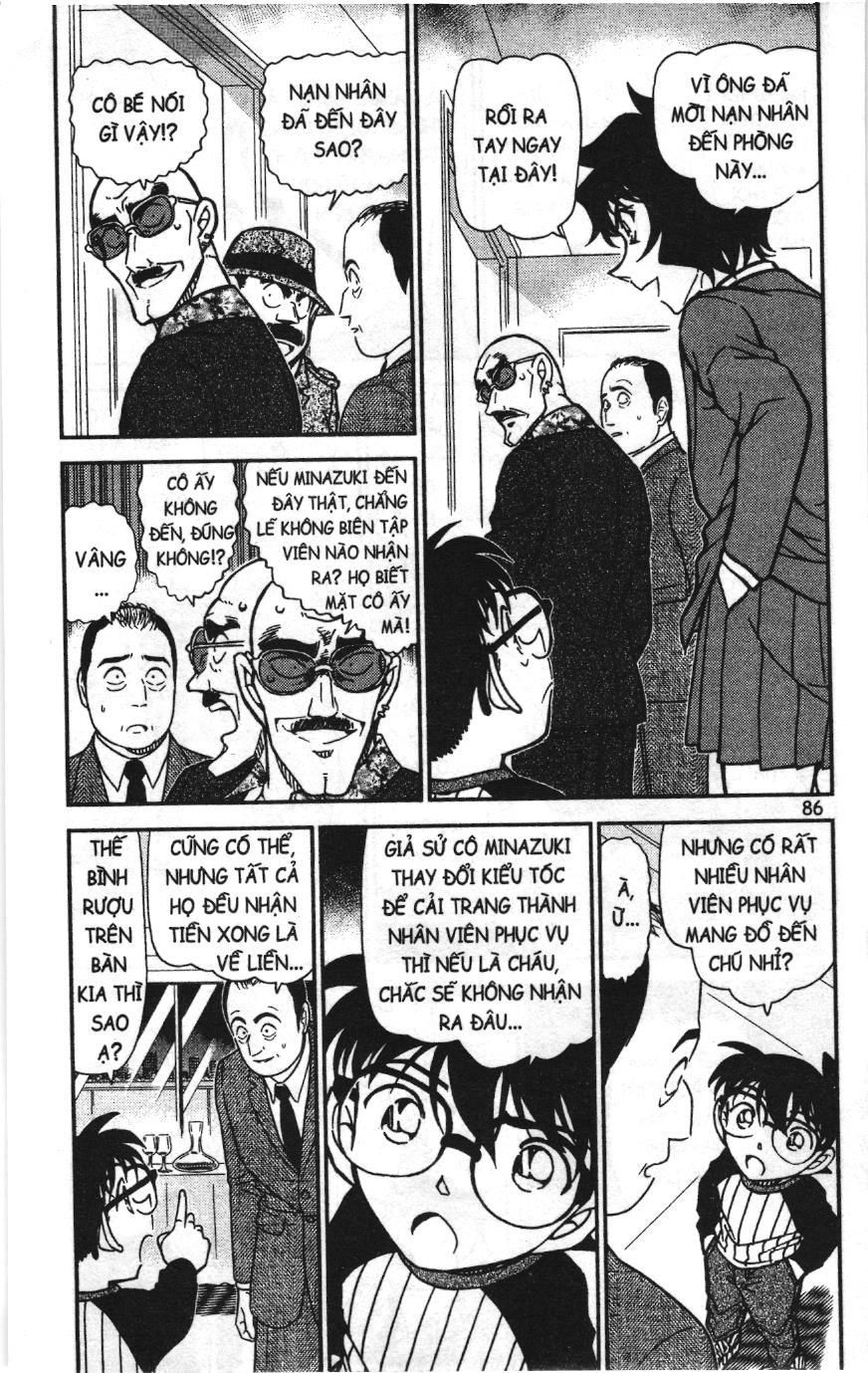 Thám tử lừng danh Conan Loạt truyện tranh Chapter 918 - Trang 4