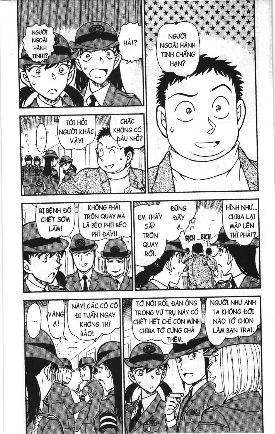 Thám tử lừng danh Conan Loạt truyện tranh Chapter 981 - Trang 4